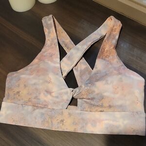 Fabletics Twist Cross-Back Sports Bra Small